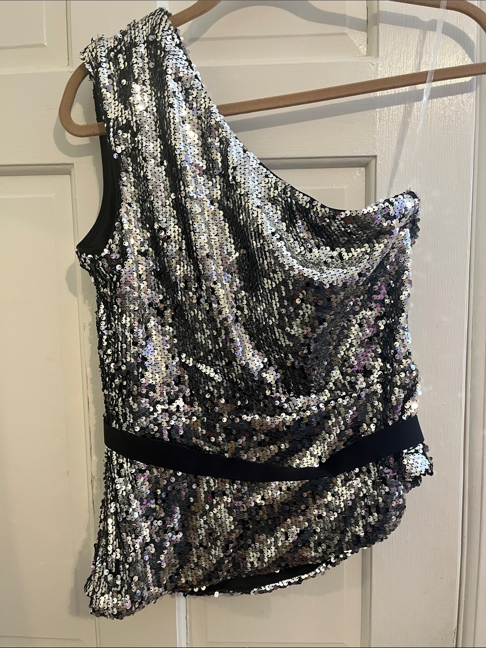 NWT Fashion Nova Disco Sparkle One Shoulder Silver Sequin Blouse Size Large - Picture 4 of 9